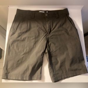 Dark charcoal Mountain Khaki classic fit shorts